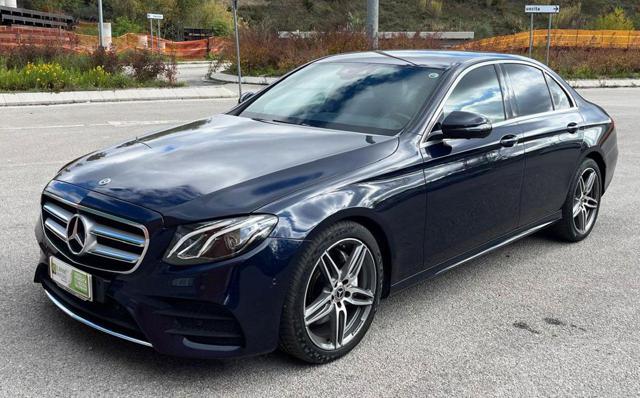 MERCEDES-BENZ E 220 d Auto Premium Plus Immagine 0