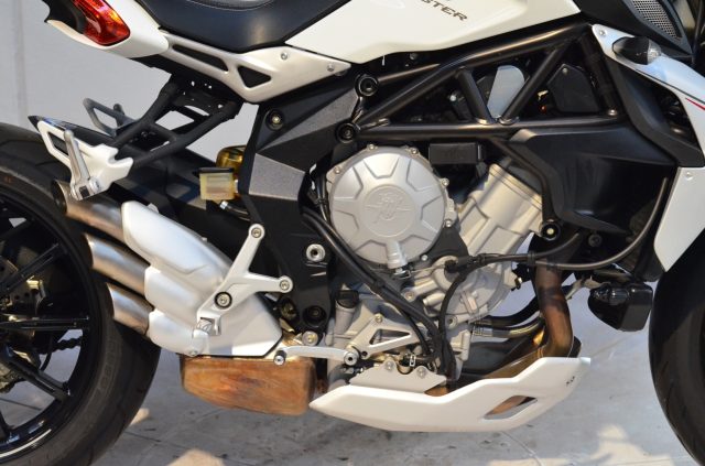 MV AGUSTA Brutale 800 Dragster ABS 2015 - QUICKSHIFTER Immagine 2