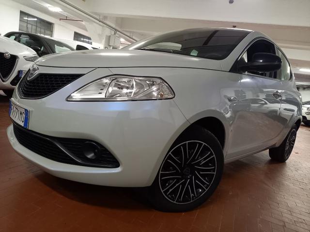 LANCIA Ypsilon 1.2 69 CV 5 porte Gold Immagine 2