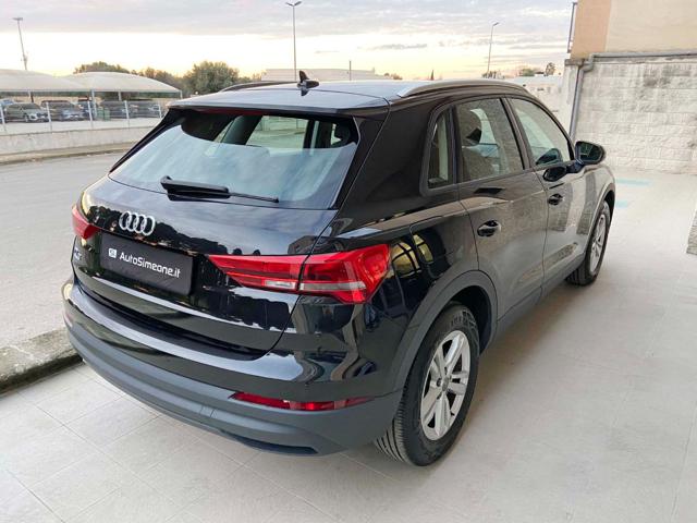 AUDI Q3 35 2.0 TDI S tronic Business COCKPIT Immagine 4