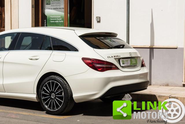 MERCEDES-BENZ CLA 200 d  Automatic Premium Immagine 4