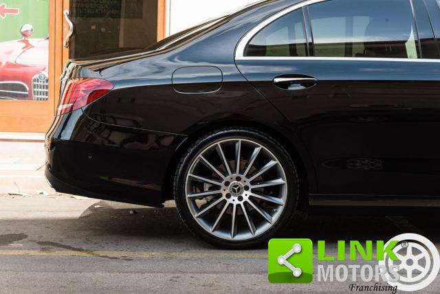 MERCEDES-BENZ E 220 d Auto Premium Plus Immagine 4