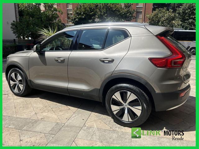 VOLVO XC40 T2 Geartronic Momentum Pro Immagine 2