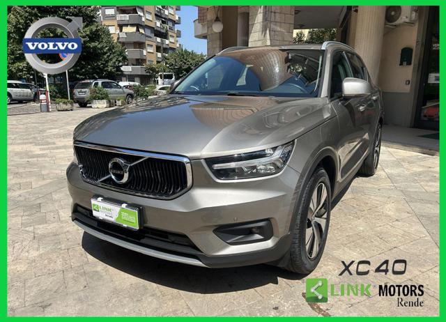 VOLVO XC40 T2 Geartronic Momentum Pro Immagine 0