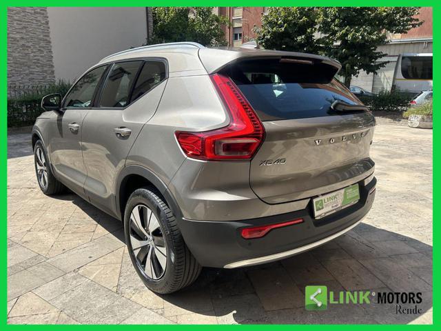 VOLVO XC40 T2 Geartronic Momentum Pro Immagine 3