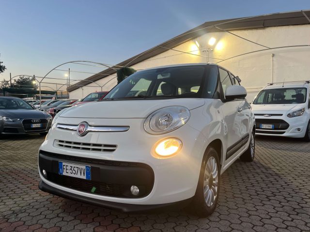 FIAT 500L 500L 1.3 mjt Lounge 95cv Immagine 0