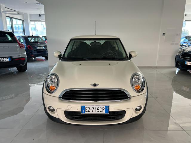 MINI One 1.6 16V One (55kW) Neopatentati Immagine 1