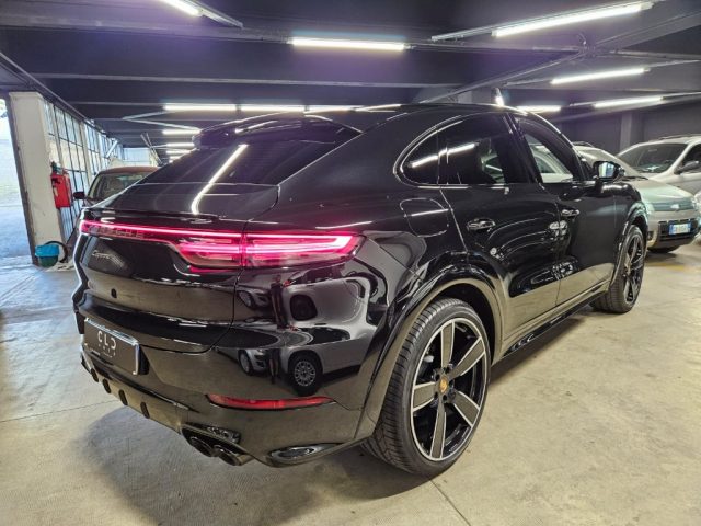 PORSCHE Cayenne Coupé 3.0 V6 Platinum Edition Immagine 3