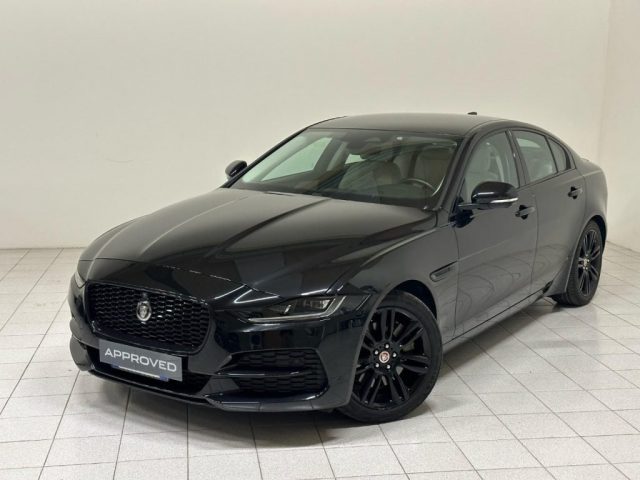 JAGUAR XE Nero metallizzato