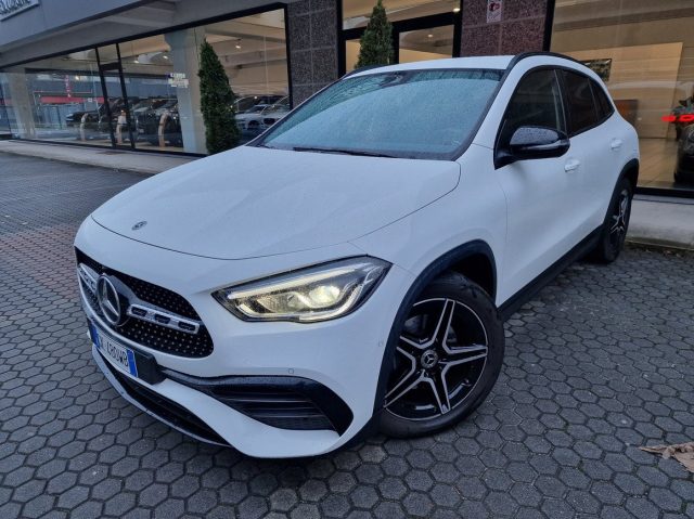 MERCEDES-BENZ GLA 200 Bianco pastello