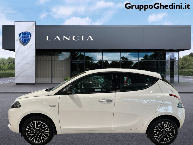 LANCIA Ypsilon 1.0 FireFly 5 porte S&S Hybrid Platino Immagine 1