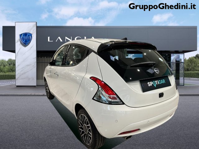 LANCIA Ypsilon 1.0 FireFly 5 porte S&S Hybrid Platino Immagine 2