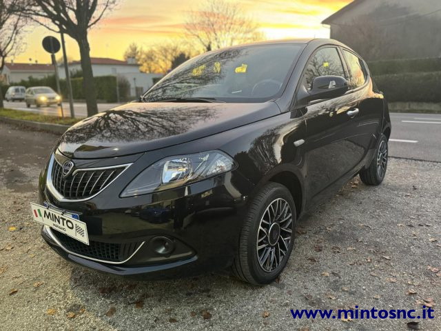 LANCIA Ypsilon 1.0 FireFly 5 porte S&S Hybrid Platino Immagine 0