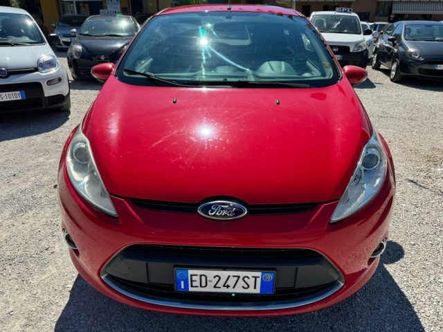 FORD Fiesta 1.4 5 porte Bz.- GPL Titanium Immagine 1