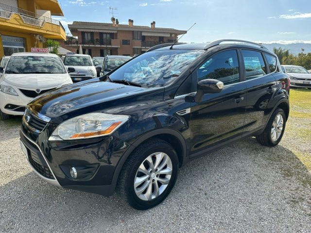 FORD Kuga 2.0 TDCi 136 CV 4WD + GANCIO Immagine 0