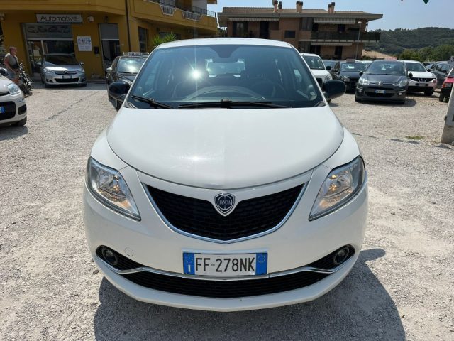 LANCIA Ypsilon 0.9 TwinAir 85 CV 5 porte Metano Ecochic Gold Immagine 1