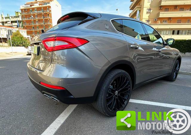 MASERATI Levante V6 Diesel AWD q4 Gransport Immagine 2