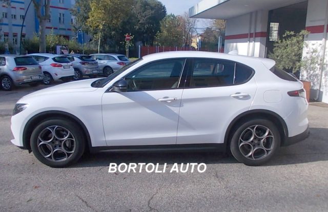 ALFA ROMEO Stelvio 2.2 TD 210cv 29.000 KM MY23 AT8 Q4 SPRINT Immagine 2