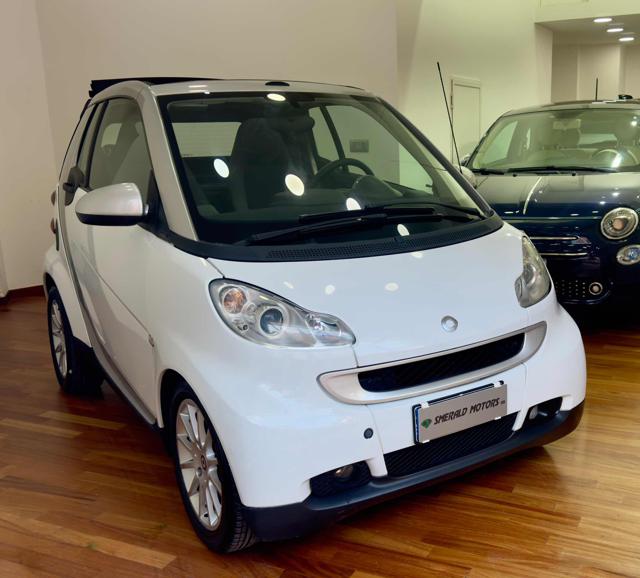 SMART ForTwo 800 33 kW cabrio passion cdi SERVOSTERZO Immagine 1