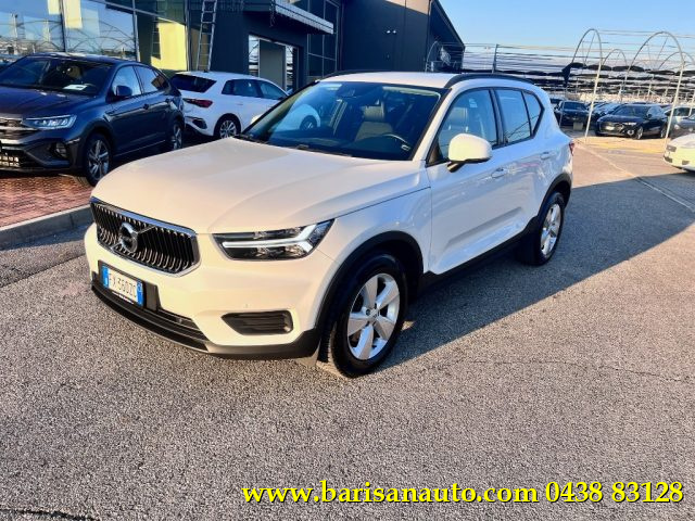 VOLVO XC40 D3 AWD Geartronic Business Immagine 0