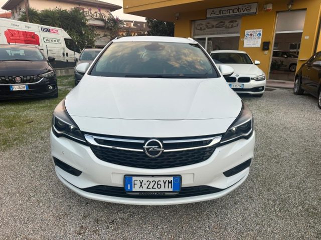 OPEL Astra 1.4 Turbo 110CV EcoM Sports Tourer Innovation Immagine 1