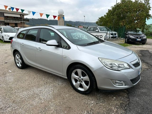 OPEL Astra 1.4 Turbo 140CV Sports Tourer GPL Tech Cosmo Immagine 2