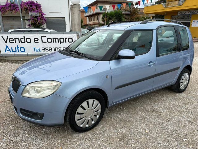 SKODA Roomster 1.4 TDI 80CV F.AP. Style Immagine 2