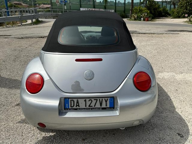 VOLKSWAGEN New Beetle 1.9 TDI 101CV Cabrio Immagine 4