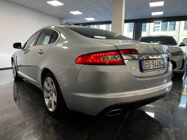 JAGUAR XF 3.0 D V6 Premium Luxury PELLE / NAVI / KEYLESS Immagine 3