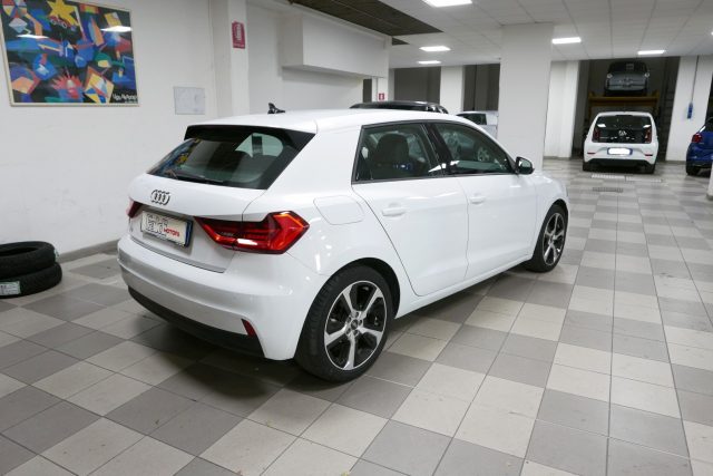 AUDI A1 Sportback 30 TFSI Admired Immagine 3