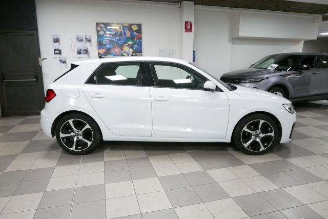 AUDI A1 Sportback 30 TFSI Admired Immagine 2