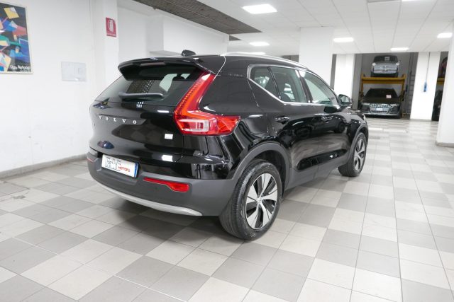 VOLVO XC40 T4 Recharge Plug-in Hybrid Inscription Expression Immagine 3