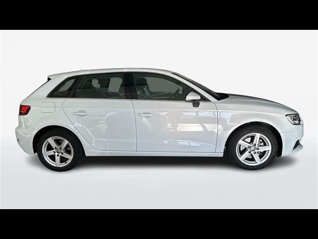 AUDI A3 Sportback 30 1.6 TDI 116cv Business Immagine 3