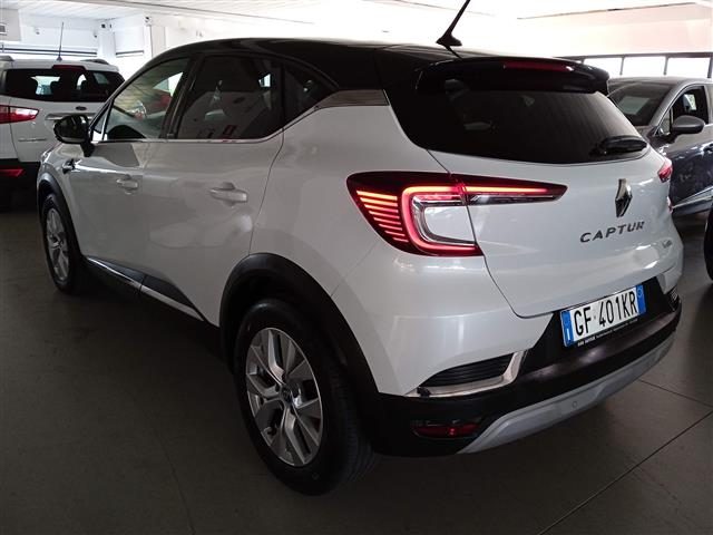 RENAULT Captur 1.6 E-TECH Hybrid Intens Auto Immagine 1