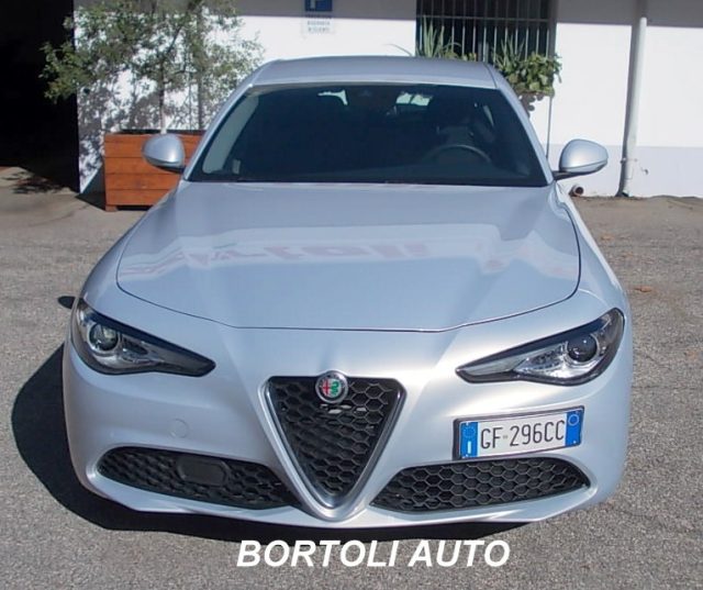 ALFA ROMEO Giulia 2.2 TD 160cv 40.000 KM AT8 BUSINESS AUTOMATICA Immagine 1