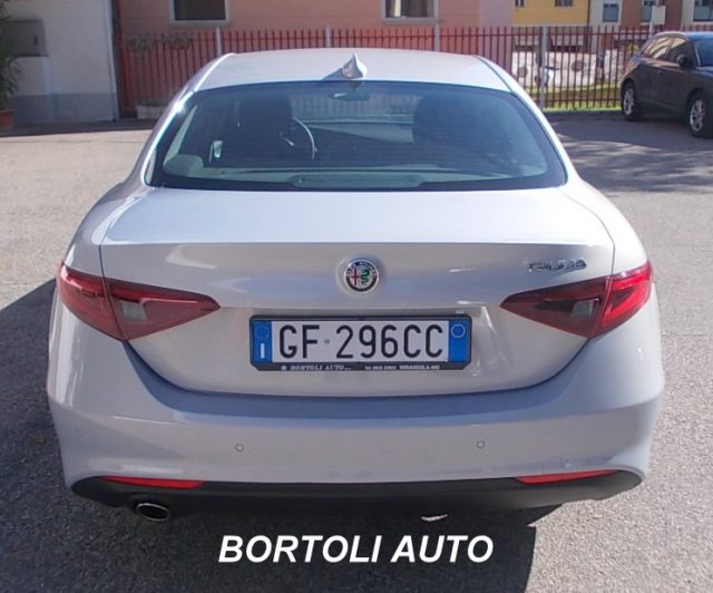 ALFA ROMEO Giulia 2.2 TD 160cv 40.000 KM AT8 BUSINESS AUTOMATICA Immagine 3