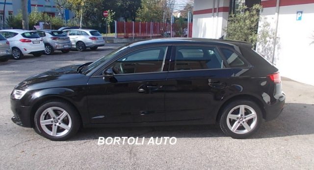 AUDI A3 SPORTBACK 30 1.6 TDI 45.000 KM S-TRONIC BUSINESS Immagine 2