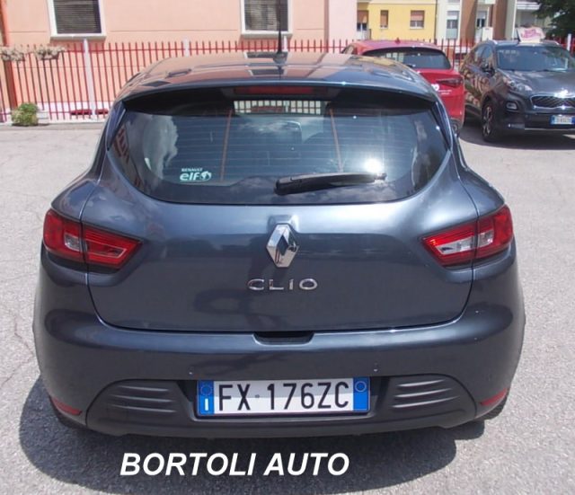 RENAULT Clio TCe 75cv 49.000 KM  BUSINESS IDONEA NEOPATENTATI Immagine 3