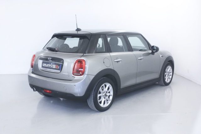 MINI Cooper D 1.5 Cooper D Hype 5 porte Neopatentati Immagine 4