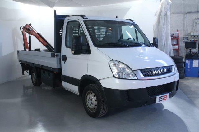 IVECO DAILY  35S14/ Gru idraulica Immagine 3