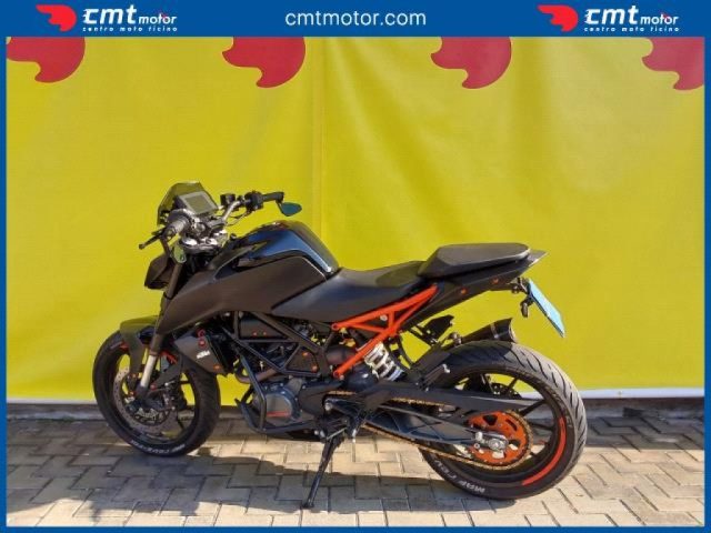 KTM 125 Duke Garantita e Finanziabile Immagine 4