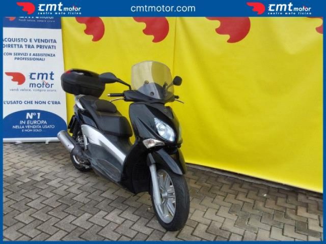 YAMAHA X-City 250 Garantito e Finanziabile Immagine 4