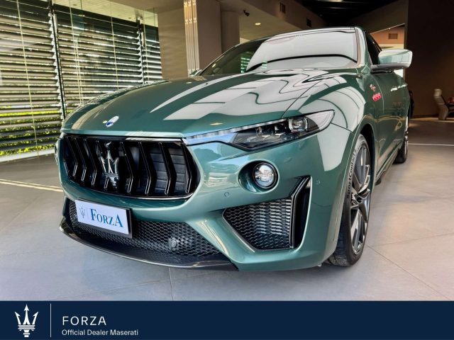 MASERATI Levante Trofeo 3.8 V8 580cv , Verde Royale , Pelle Zegna Immagine 0