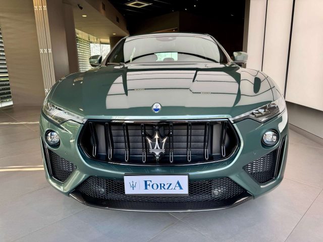 MASERATI Levante Trofeo 3.8 V8 580cv , Verde Royale , Pelle Zegna Immagine 1