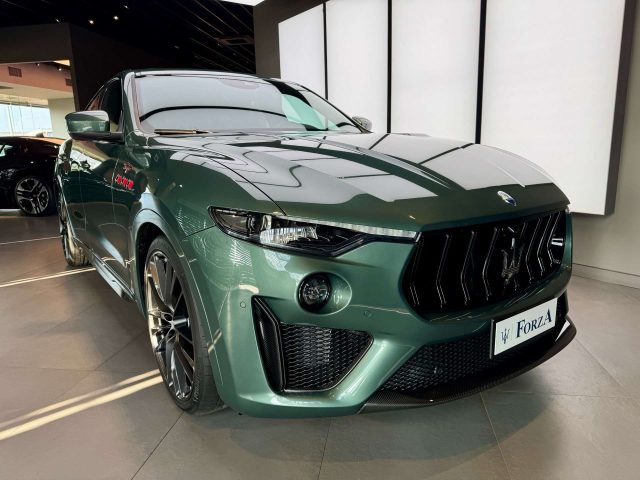 MASERATI Levante Trofeo 3.8 V8 580cv , Verde Royale , Pelle Zegna Immagine 2