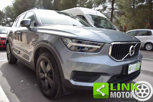 VOLVO XC40 D3 Immagine 2