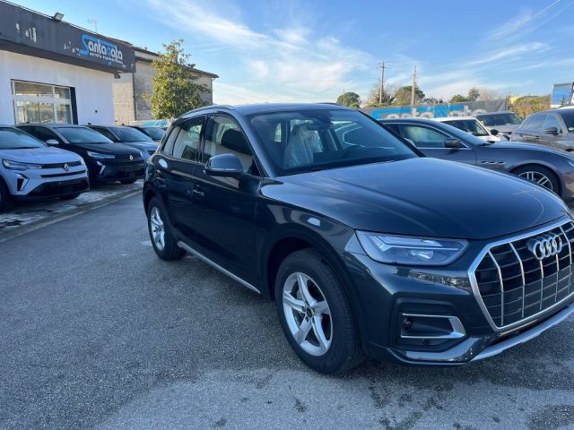 AUDI Q5 35 TDI S tronic Business Advanced Immagine 2