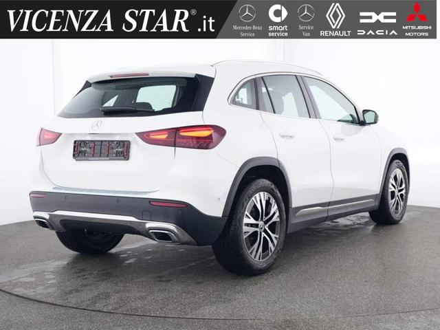 MERCEDES-BENZ GLA 180 MHV SPORT Immagine 2