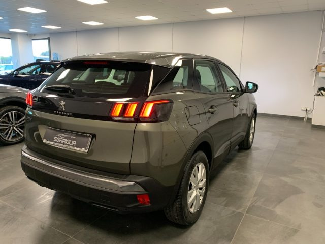 PEUGEOT 3008 1.5 BlueHDi EAT8 Automatico Immagine 3