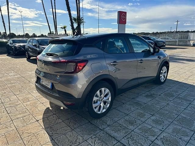 RENAULT Captur 1.6 E Tech hybrid Business 145cv auto Immagine 4